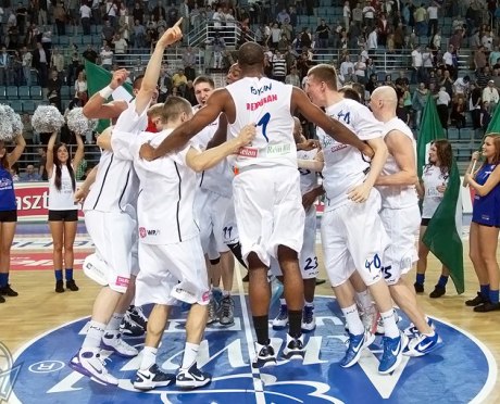 Anwil finishes the era of Asseco Prokom! Anwil gets to the semifinal!